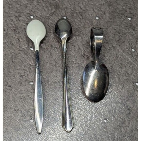 Vintage Lot of 3 Silver Baby Spoons ~ Nusery Silverplated, Holmes & Edward - Picture 2 of 4